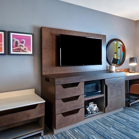 Hampton Inn&Suites Las Vegas Convention Center Extérieur photo