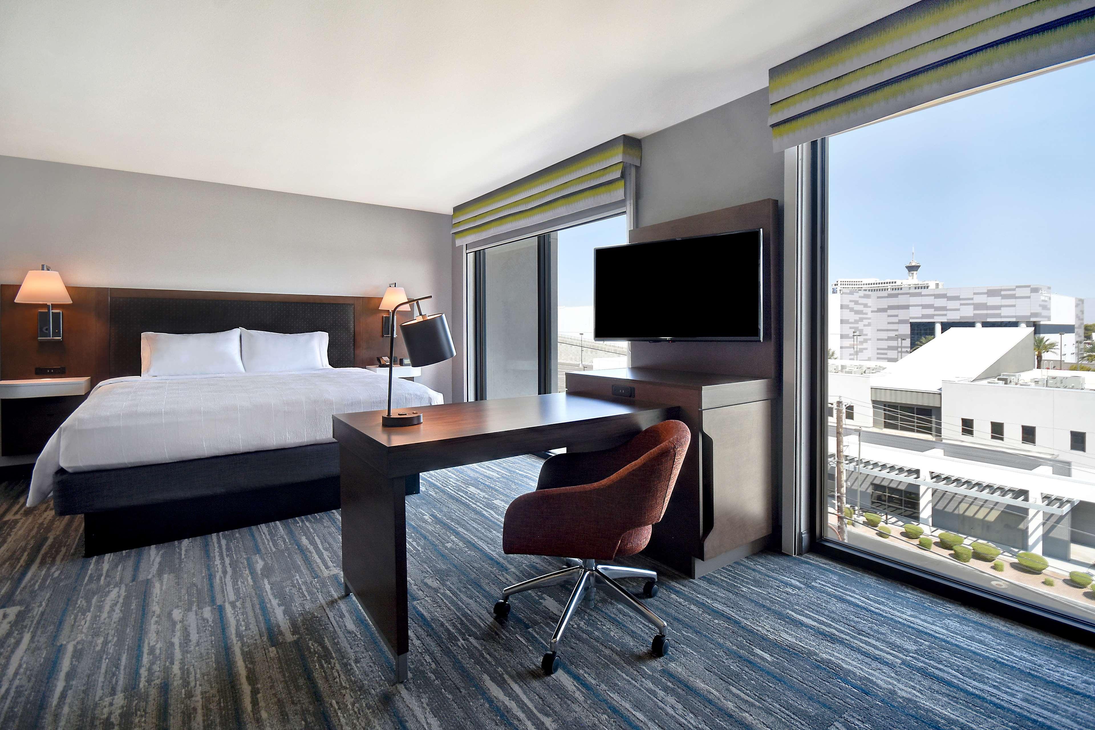 Hampton Inn&Suites Las Vegas Convention Center Extérieur photo