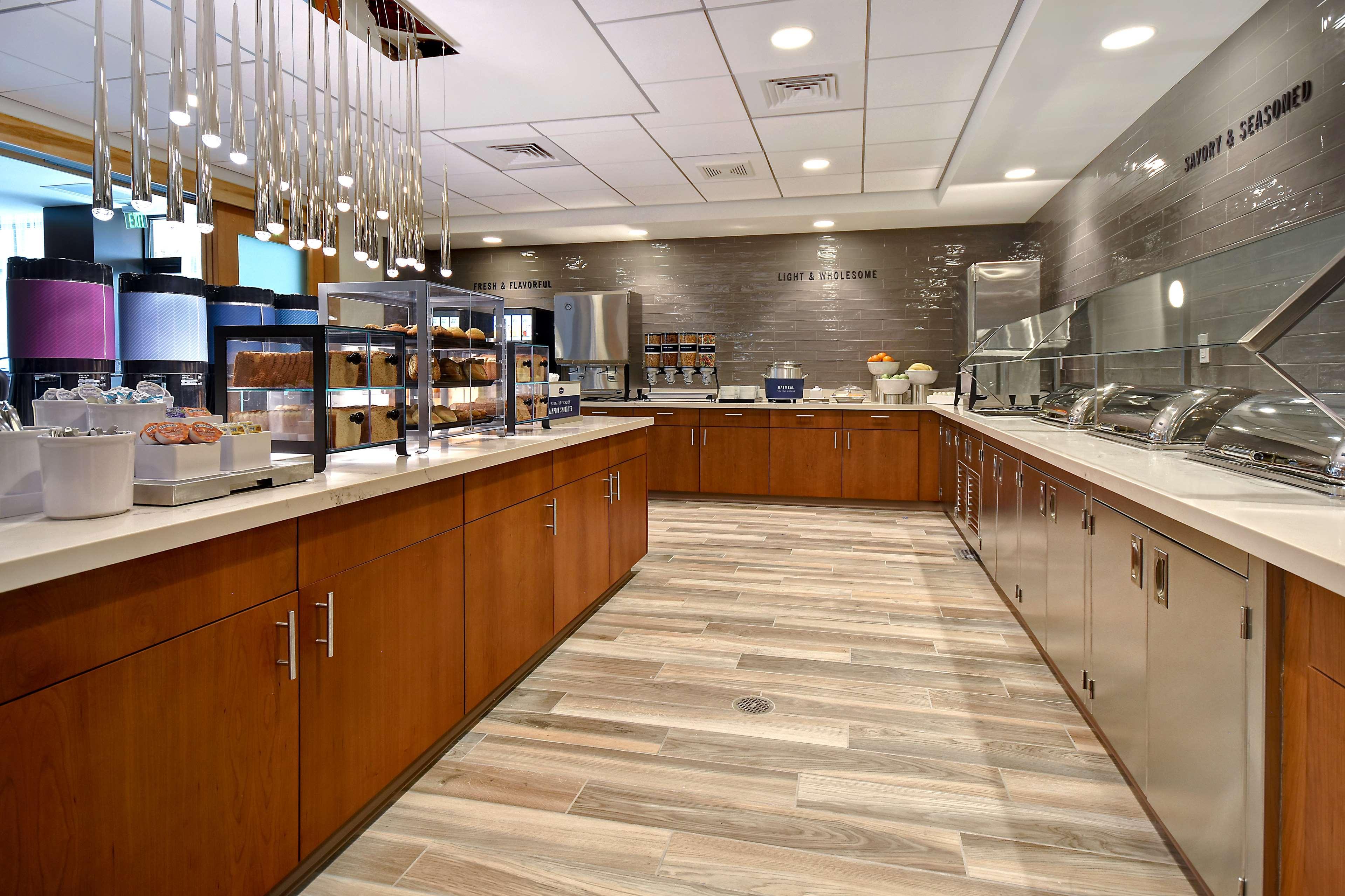 Hampton Inn&Suites Las Vegas Convention Center Extérieur photo