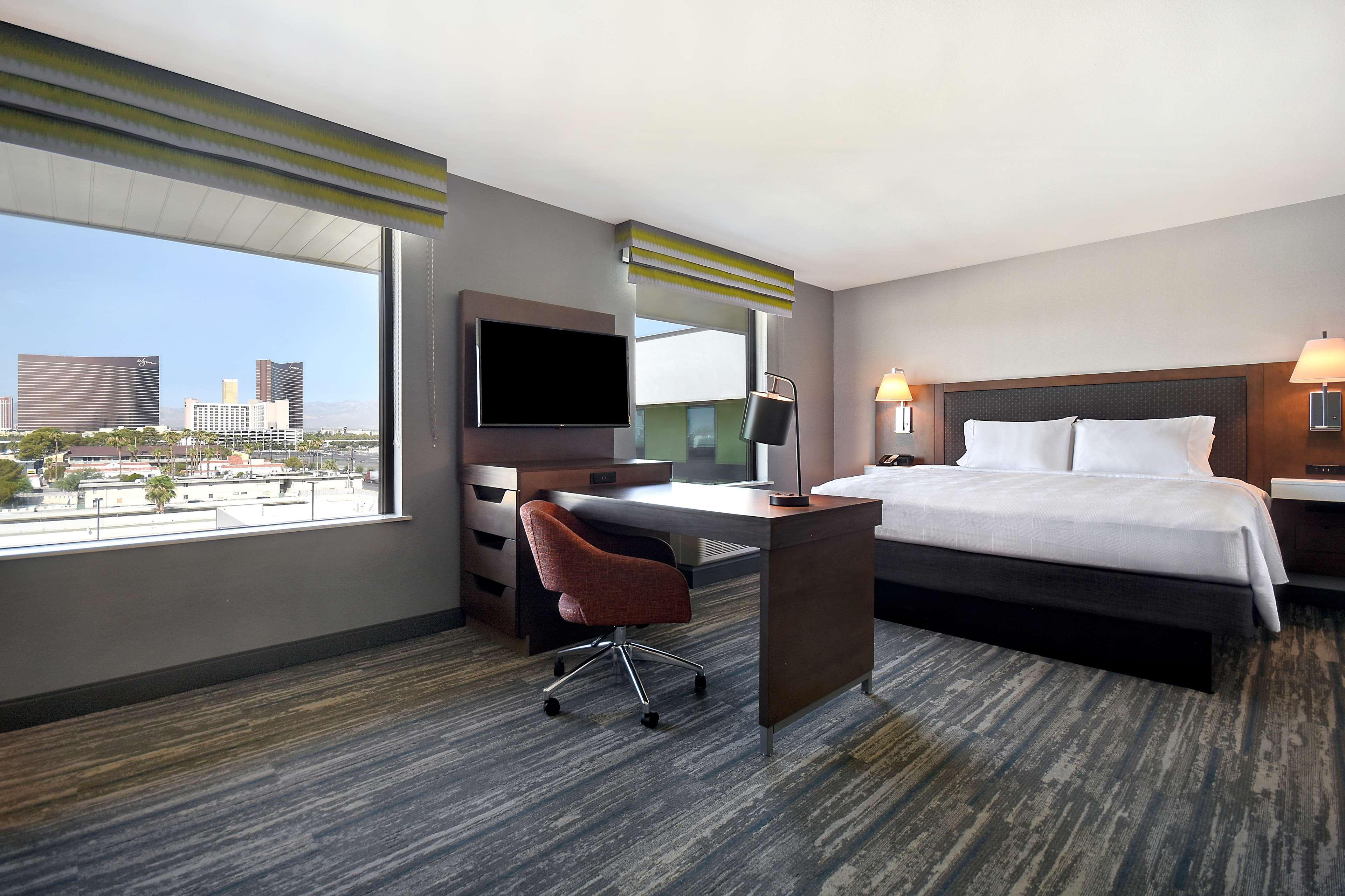 Hampton Inn&Suites Las Vegas Convention Center Extérieur photo