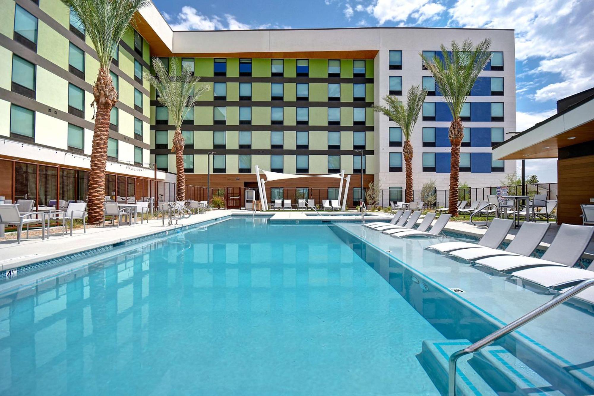 Hampton Inn&Suites Las Vegas Convention Center Extérieur photo