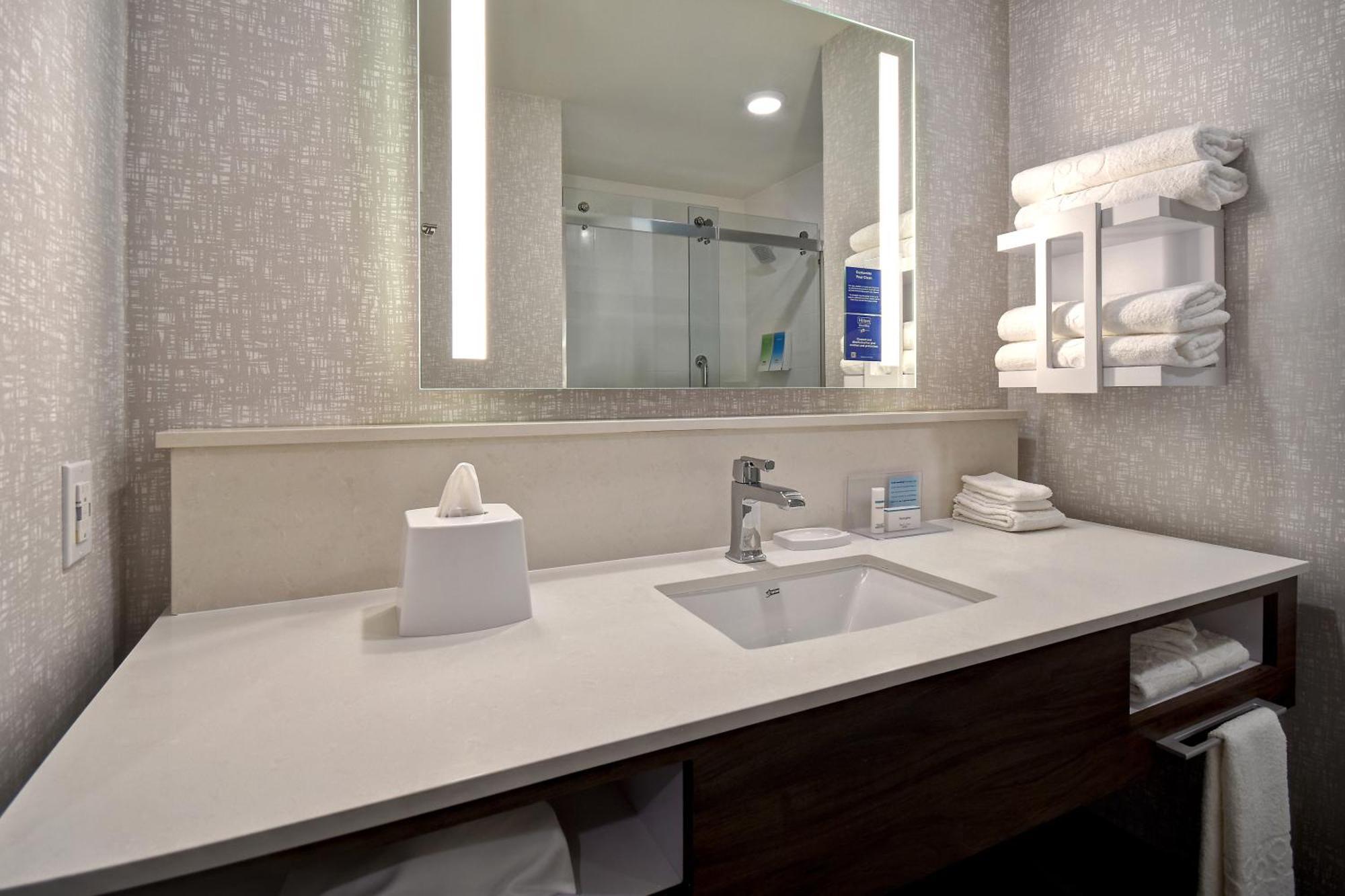 Hampton Inn&Suites Las Vegas Convention Center Extérieur photo